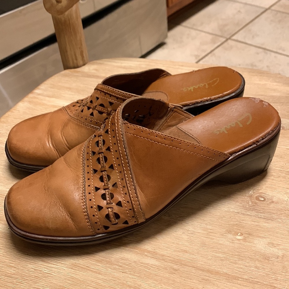Clarks Tan Leather Clogs for Women Size 8.5 8 1/2